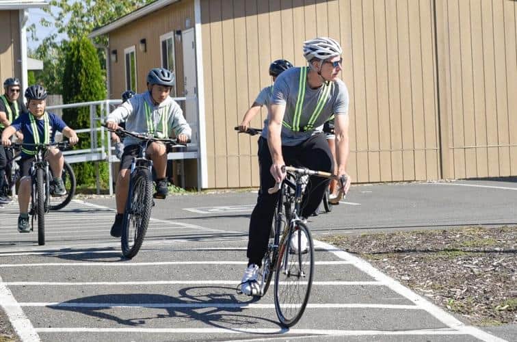Mount Vernon Mayor, school district superintendent join bike club students for a ride Mount Vernon Mayor, school district superintendent join bike club students for a ride